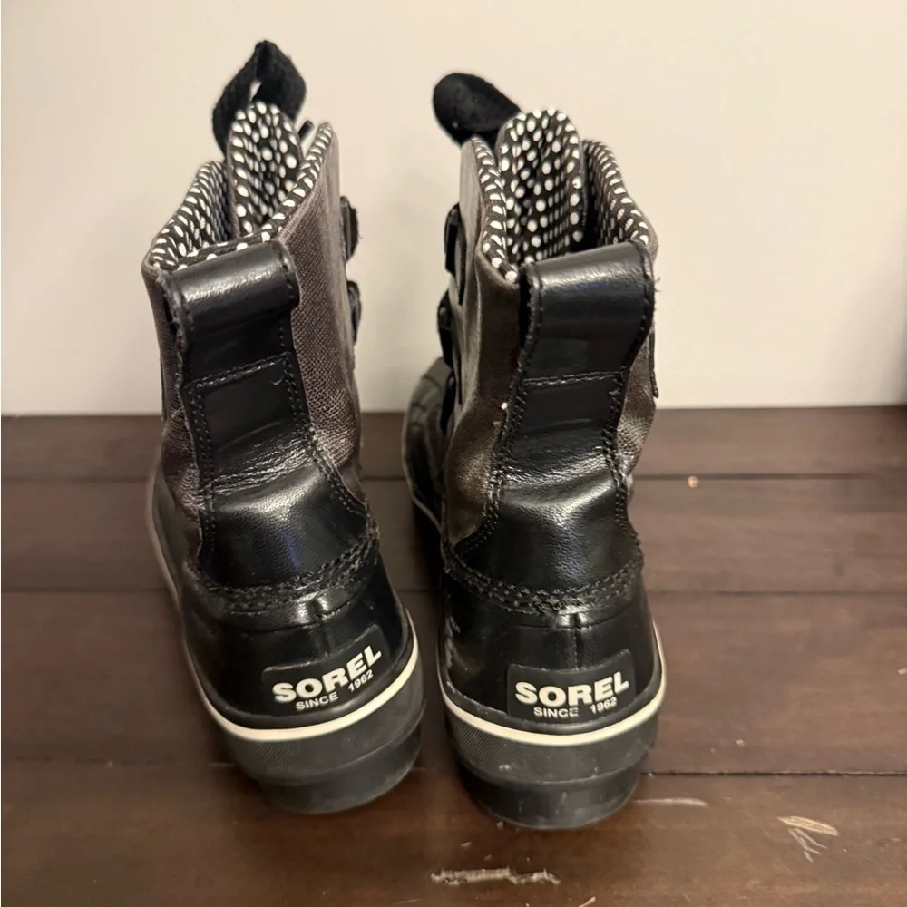Sorel Out ’N About Waterproof Duck Boots – Women’s Size 6